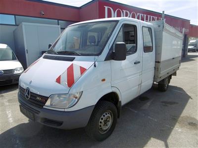 Spezialkraftwagen "Mercedes Benz Sprinter Doka-Pritsche 313 CDI/35 4 x 4", - Cars and vehicles