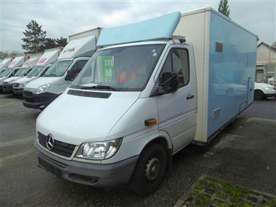 Spezialkraftwagen (Verkaufswagen) "Mercedes-Benz Humer Joker 4222 plus", - Fahrzeuge und Technik