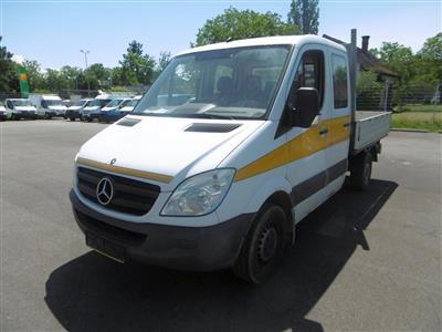 LKW "Mercedes Benz Sprinter Doka-Pritsche 311 CDI", - Fahrzeuge und Technik