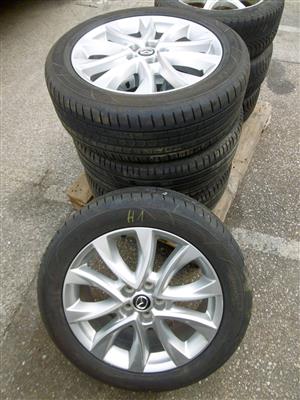 2x "Vredestein Ultrac Satin",2x "Michelin Latitude Sport 3" - Motorová vozidla a technika