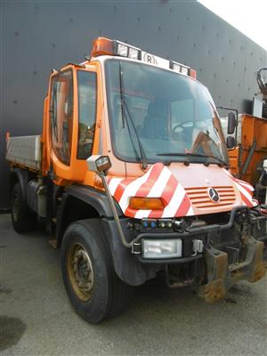 Zugmaschine "Mercedes Benz Unimog U500", - Fahrzeuge und Technik Land OÖ