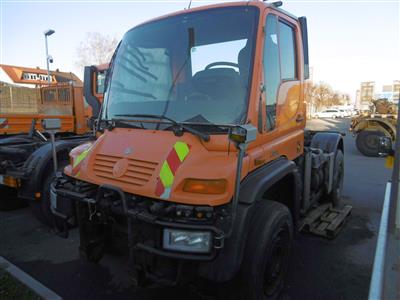 Zugmaschine "Mercedes Benz Unimog U500", - Fahrzeuge und Technik