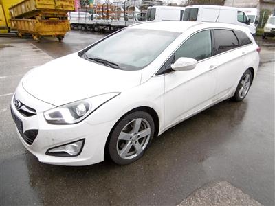 PKW "Hyundai i40 Premium 1.7 CRDi DPF", - Macchine e apparecchi tecnici