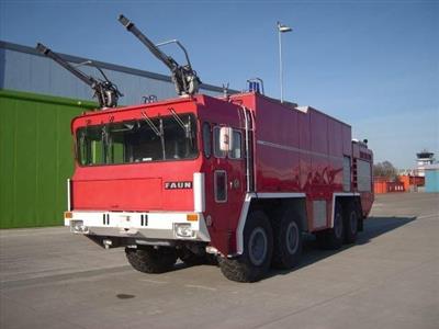 Feuerwehrfahrzeug "Faun 8 x 8", - Macchine e apparecchi tecnici