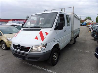 Spezialkraftwagen "Mercedes Benz Sprinter Doka-Pritsche 316 CDI 4 x 4", - Cars and vehicles