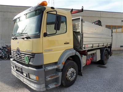 LKW "Mercedes Benz Atego 1828L" (Euro 3) mit Heckladekran "Hiab 122 DS-4 Duo", - Fahrzeuge & Technik Magistrat / TIWAG