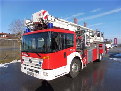 Spezialkraftwagen (Feuerwehrfahrzeug) "Mercedes Benz Econic 1828L" mit Drehleiter "Bronto Skylift TLK 23-12", - Motorová vozidla a technika