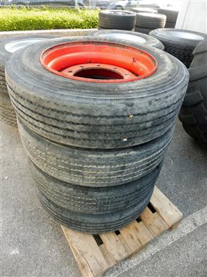 4 Reifen "Bridgestone" auf Felgen, - Cars and vehicles