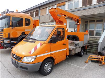 Selbstfahrende Arbeitsmaschine (Hubsteiger) "Mercedes-Benz Sprinter 311 CDI" mit "ESDA GL1100", - Fahrzeuge & Technik ASFINAG