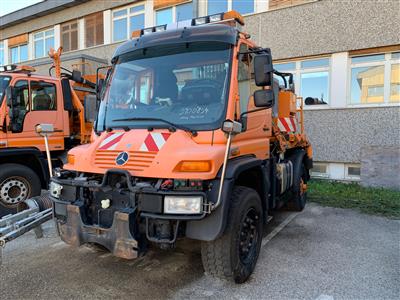 Zugmaschine "Mercedes-Benz Unimog U500" mit Böschungsmähgerät "Mulag SB600", - Fahrzeuge & Technik ASFINAG