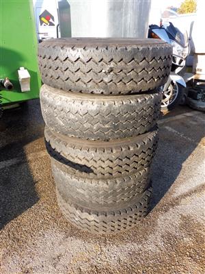 5 Reifen "Michelin" mit Felgen, - Cars and vehicles