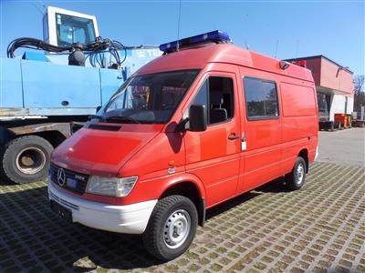 Spezialkraftwagen (Feuerwehrfahrzeug) "Mercedes Benz Sprinter 312D/35 4 x 4", - Macchine e apparecchi tecnici