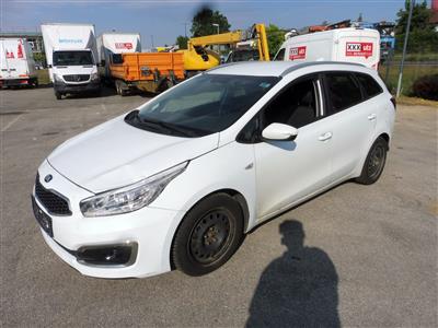 PKW "Kia Ceed SW 1.6 CRDi Silber Plus", - Cars and vehicles