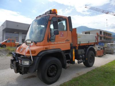 Zugmaschine "Mercedes Benz Unimog U400", - Cars and vehicles