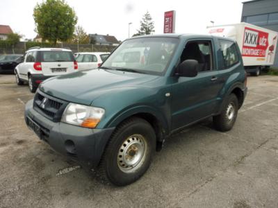 PKW "Mitsubishi Pajero MT 2.5 TD GL", - Fahrzeuge und Technik