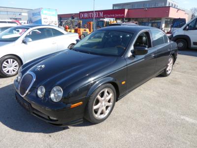 PKW "Jaguar S-Type 4.0 V8 Automatik", - Motorová vozidla a technika