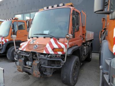 Zugmaschine "Mercedes-Benz Unimog U500", - Motorová vozidla a technika