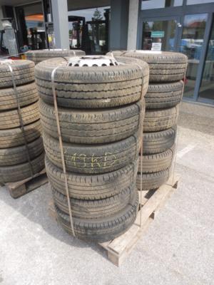 12 Reifen "Pirelli" auf Stahlfelgen, - Cars and vehicles