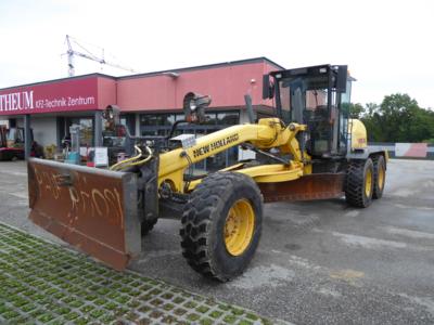 Selbstfahrende Arbeitsmaschine (Grader) "New Holland F156.6A", - Cars and vehicles