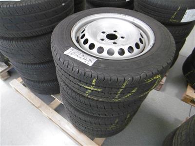 4 Sommerreifen "Pirelli Chrono", 205/65/R16, - Cars and vehicles