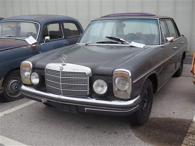 PKW "Mercedes Benz 230.6", - Motorová vozidla a technika