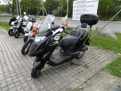 MFR "Kymco Grand Dink 50", - Fahrzeuge und Technik