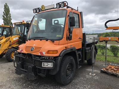 Zugmaschine "Daimler Chrysler Unimog U 300", - Cars and vehicles