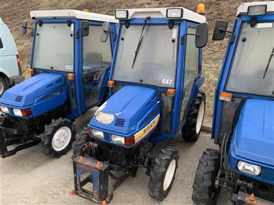 Traktor "Iseki TU 318 FJE" mit Front- und Heckheber, - Cars and vehicles