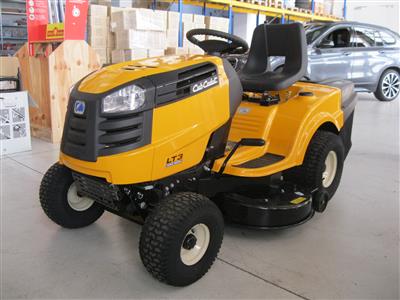 Rasentraktor "Cub Cadet LT3" 2-Zylinder, - Scooter, tecnologia e asta di biciclette