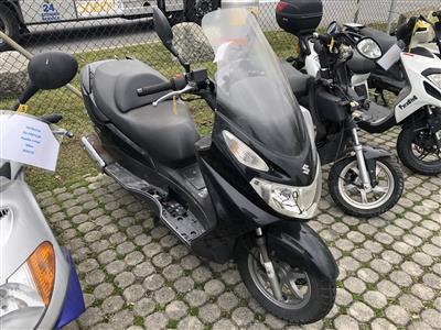 Motorrad "Suzuki UH 125", - Fahrzeuge und Technik