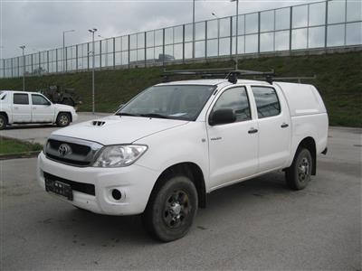 LKW "Toyota Hilux DK Country 4WD 2.5 D-4D 120", - Motorová vozidla a technika