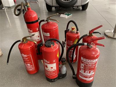 7 Feuerlöscher, - Macchine e apparecchi tecnici