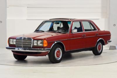 1976 Mercedes-Benz 280 - Fahrzeuge und Technik