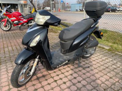 Motorrad "Tauris Avenida 125", - Fahrzeuge und Technik