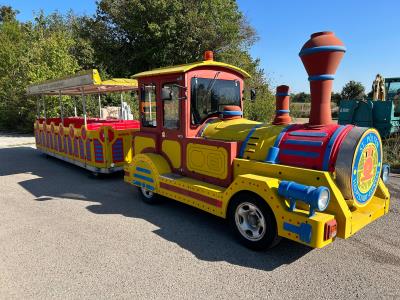 Bummelzug "STS Fun Train 4 x 4" mit 2 Anhhänger, - Motorová vozidla a technika