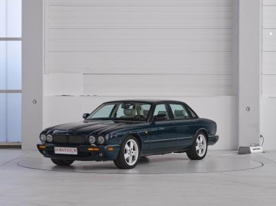 PKW Jaguar XJR8 4Lt, - Macchine e apparecchi tecnici