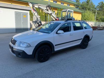 PKW "Skoda Octavia Combi Scout 2.0 TDI PD DPF 4 x 4", - Fahrzeuge und Technik