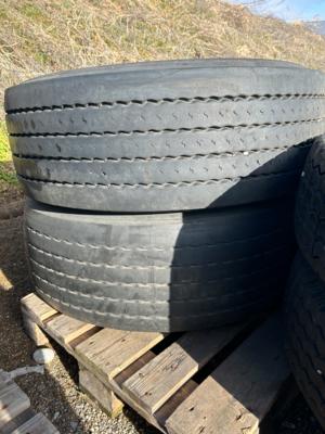 2 LKW-Reifen "Michelin XTA Energy 385/35 R22.5", - Fahrzeuge und Technik