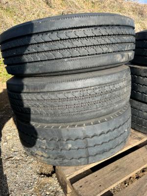 3 LKW-Reifen "Deestone SV401 235/75 R17.5", - Fahrzeuge und Technik