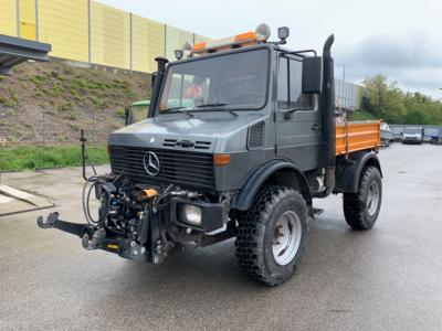 Zugmaschine "Mercedes Benz Unimog U1400" mit 3-Seitenkipper", - Fahrzeuge und Technik