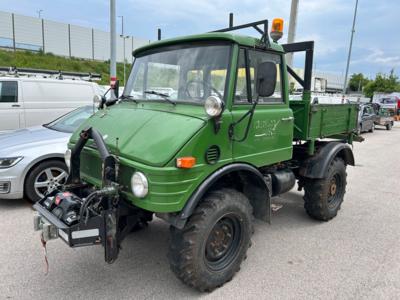 LKW "Mercedes Benz Unimog 421Kipper", vorne und hinten mit Seilwinde, - Motorová vozidla a technika