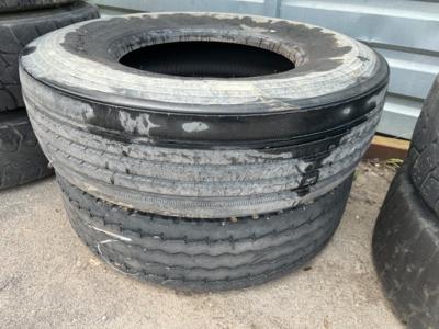 2 LKW Reifen 315/80 R 22,5, - Cars and vehicles