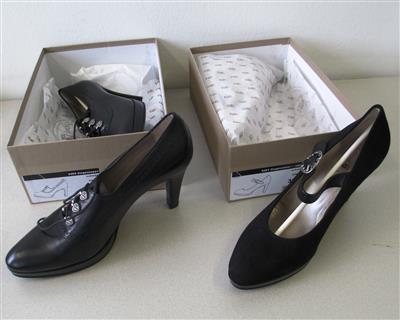 2 Paar Damenschuhe, - Postal Service - Special auction