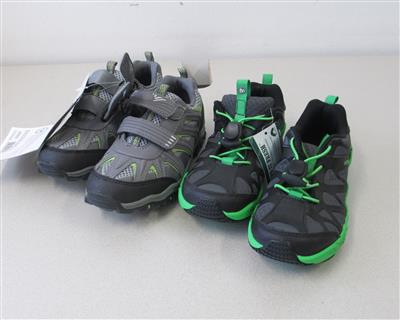 2 Paar Kindersportschuhe, - Postal Service - Special auction