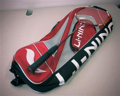 Badmintonschläger "Li-Ning" mit Tasche, - Postal Service - Special auction