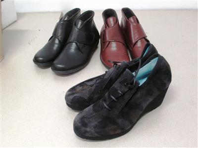 3 Paar Damenschuhe, - Postal Service - Special auction