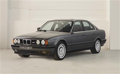 1989 BMW M5 - Historická motorová vozidla