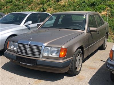 Mercedes-Benz 230 E - Oldtimer, Youngtimer & Restaurierungsobjekte