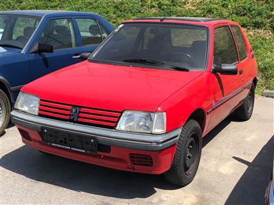 Peugeot 205 - Oldtimer, Youngtimer & Restaurierungsobjekte