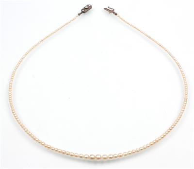 Kulturperlen Halskette im Ver lauf - Weihnachtsauktion - Juwelen und Schmuck
